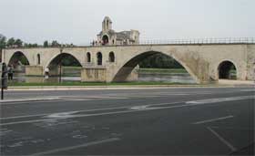 Le Pont D'Avignon